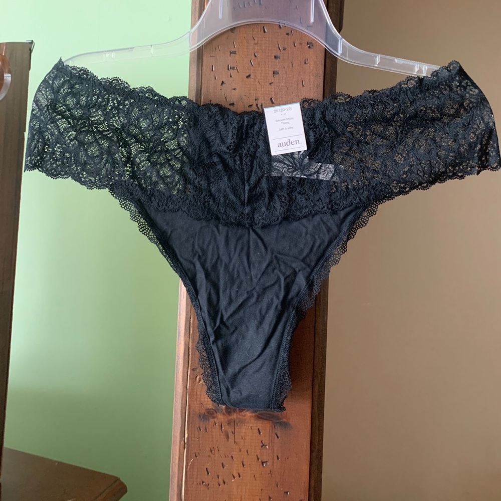 Closing account make an offer or goes to goodwill***** thong never worn